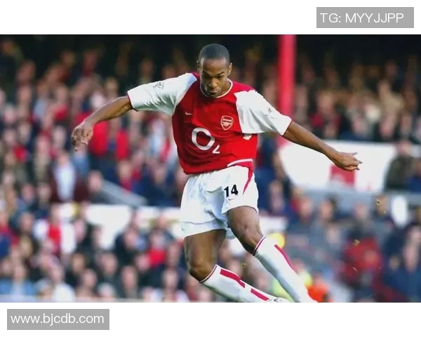 法国10号足球明星的辉煌历程与传奇瞬间回顾