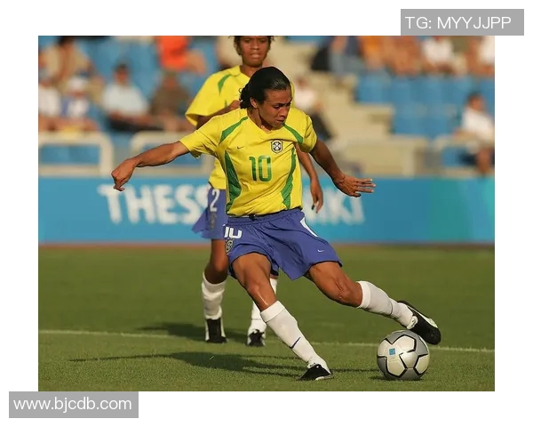 足球明星大头宝宝的真实身份揭秘及其背后的故事分析 足球明星大头宝宝的真实身份揭秘及其背后的故事分析