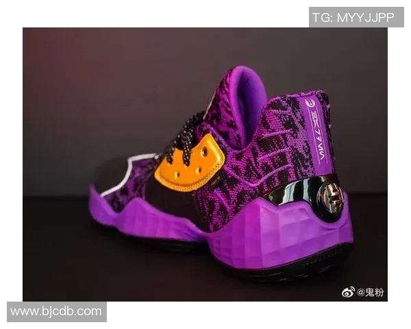 阿迪达斯联名篮球明星系列揭幕引领潮流与运动激情的完美结合 阿迪达斯联名篮球明星系列揭幕引领潮流与运动激情的完美结合
